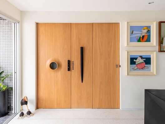 Apartamento LM / ZALC Arquitetura - Fotografia de Interiores, Madeira, Porta
