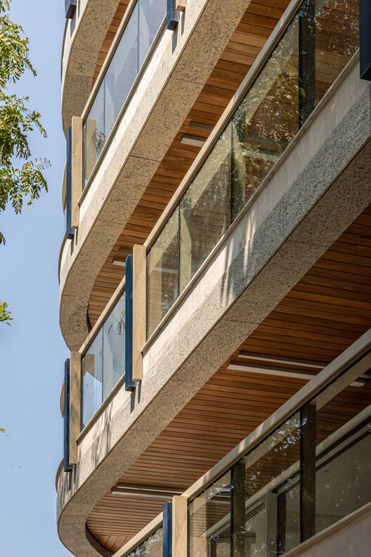 Edifício Lineu /  Cité Arquitetura - Fotografia de Interiores, Madeira, Balcão, Vidro, Concreto, Corrimão