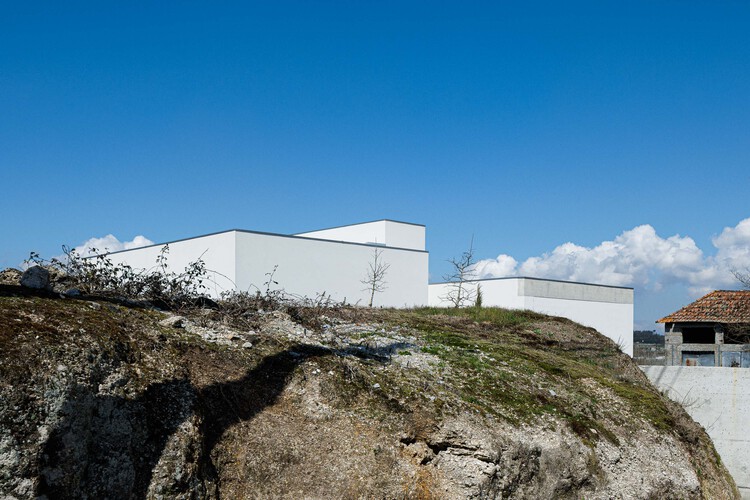 佩德兰蒂尔之家 / Helder da Rocha Arquitectos - 建筑图, 具体的