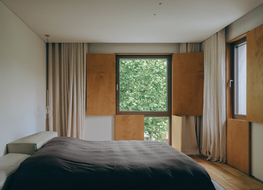Casa M / Atelier About Architecture - Fotografía interior, Dormitorio, Madera, Camas