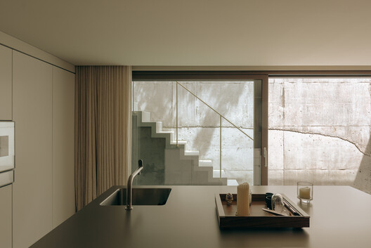 Casa M / Atelier About Architecture - Fotografía interior, Escaleras, Encimera
