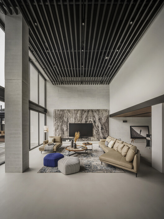 Rendezvous for Four Generations Residence / FLOAT DESIGN STUDIO - Interior Photography, Living Room, Wood, Chair