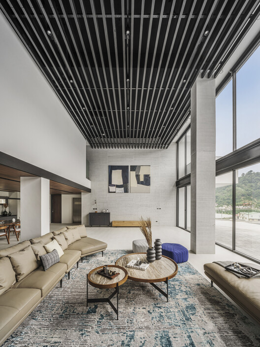 Rendezvous for Four Generations Residence / FLOAT DESIGN STUDIO - Interior Photography, Living Room, Sofa, Chair, Table