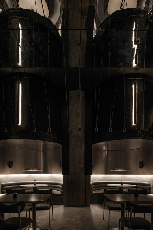 LAIR Restaurant Bar / RENESA Architecture Design Interiors Studio - Interior Photography