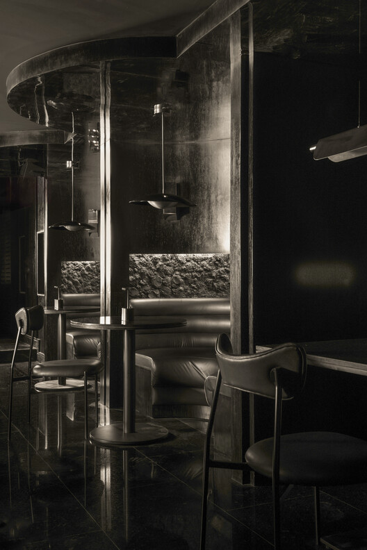 LAIR Restaurant Bar / RENESA Architecture Design Interiors Studio - Interior Photography, Lighting, Glass, Chair