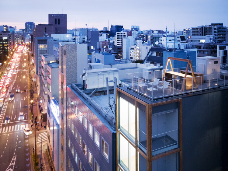 Yushima Building / Tenhachi Architect & Interior Design - Exterior Photography, Balcony, Cityscape