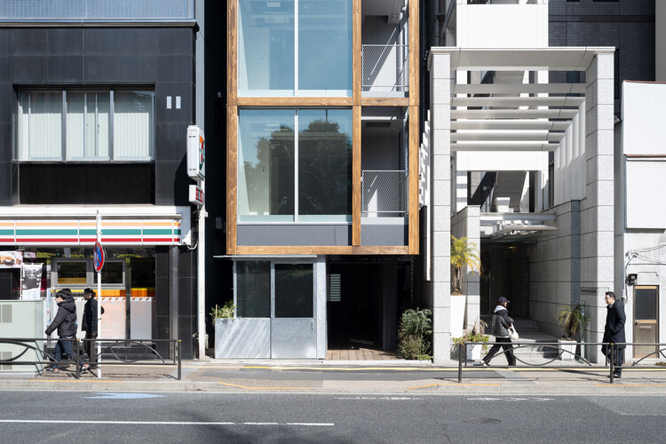 Yushima Building / Tenhachi Architect & Interior Design - Exterior Photography, Glass, Balcony