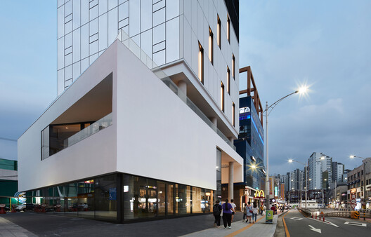 Triplet Code Imun Neighborhood Facility / L'EAU design - Exterior Photography, Facade