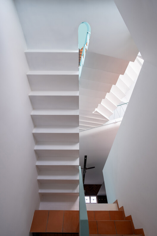 NHÀ QUANH SÂN House / AD+studio - Image 11 of 22