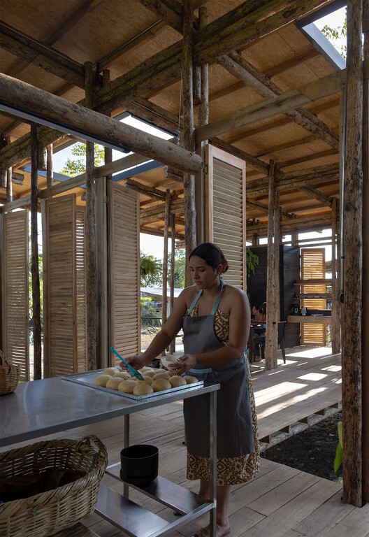 La Panificadora centro desarrollo y de producción rural / Natura Futura - Fotografía interior, Madera, Fijación Vigas