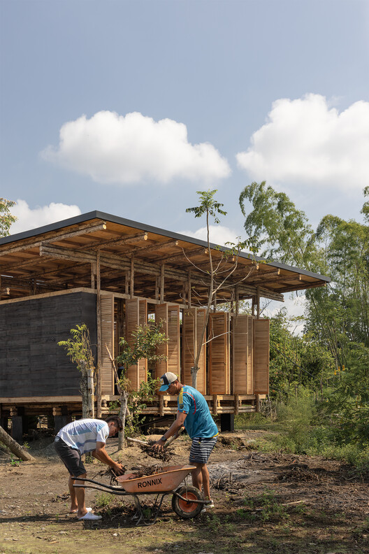 La Panificadora centro desarrollo y de producción rural / Natura Futura - Fotografía exterior, Madera