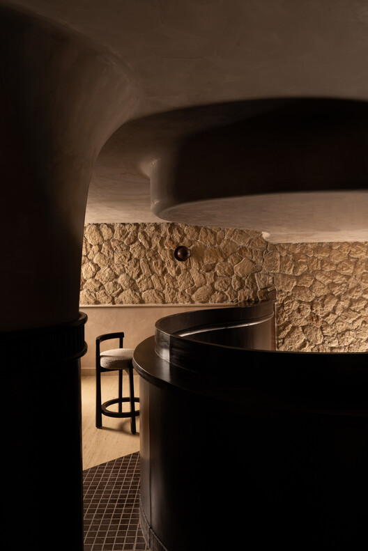 CallMe Ten Restaurant / RENESA Architecture Design Interiors Studio - Interior Photography