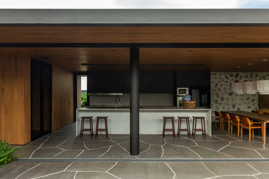 Casa Funchal / MIDA ARQUITETURA - Fotografia de Interiores, Madeira, Concreto, Viga