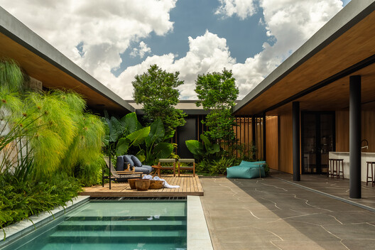 Casa Funchal / MIDA ARQUITETURA - Imagem 4 de 26