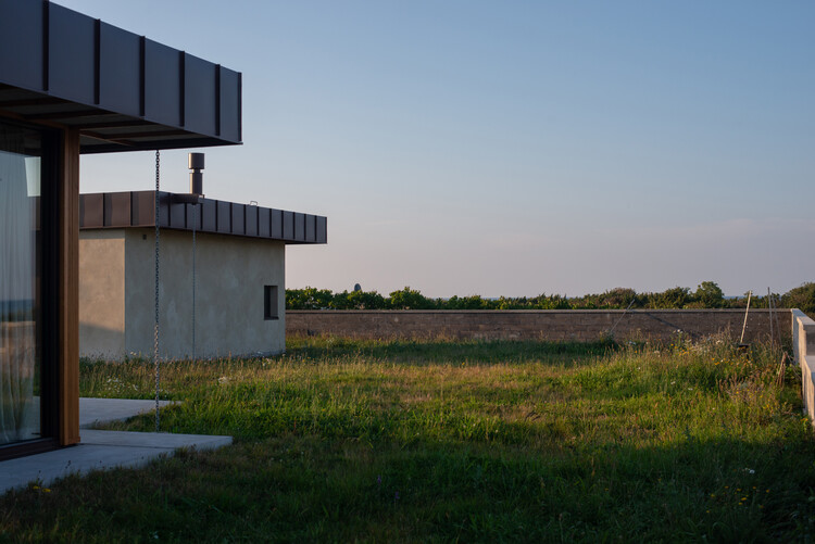 Djupvike House and Studio / Ateljé Ö - Image 1 of 19