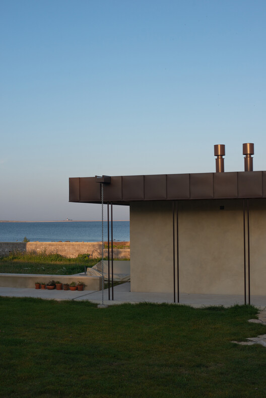 Djupvike House and Studio / Ateljé Ö - Image 3 of 19