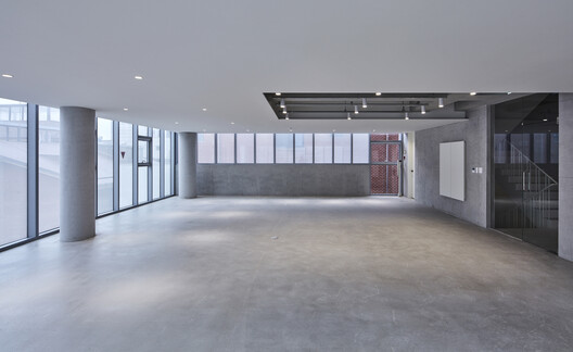 Cheongdam Carapace / L'EAU design - Image 2 of 19