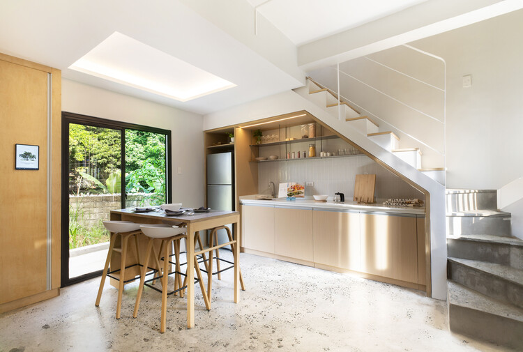 Sienna Net-Zero Home / billionBricks 8 Sienna Net-Zero Home / billionBricks - Interior Photography, Kitchen, Wood, Countertop, Lighting, Chair