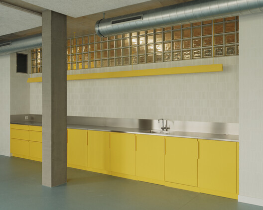 Vocational School for Building Trades / Gunz & Künzle Architekt*innen - Interior Photography, Kitchen