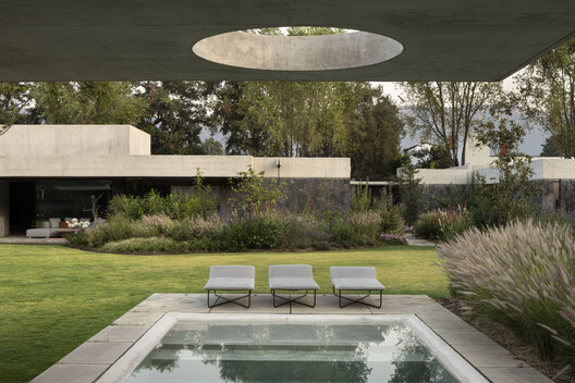 Casa Rinconada / Oioioi - Fotografía exterior, Jardín, Patio interior