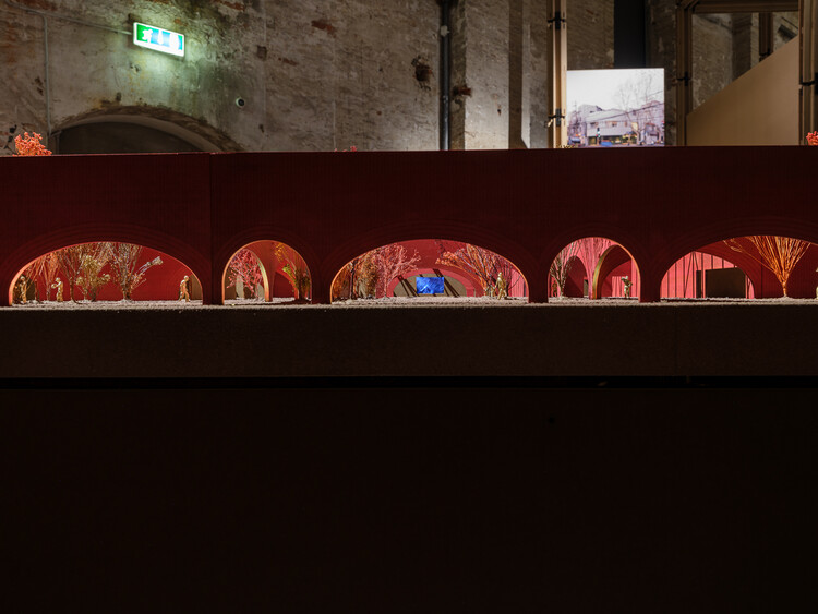 Una crisis en desarrollo con un panorama esperanzador: lo más destacado de los proyectos expuestos en la Bienal de Arquitectura de Venecia 2025 - Imagen 39 de 42