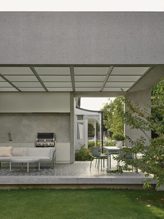 Fairfield Courtyard House / Taylor Knights - Exterior Photography, Garden, Concrete, Patio, Courtyard