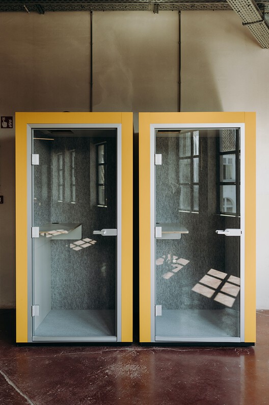 Wintercircus Technological and Cultural Hub / OYO - Interior Photography, Bathroom, Door, Glass
