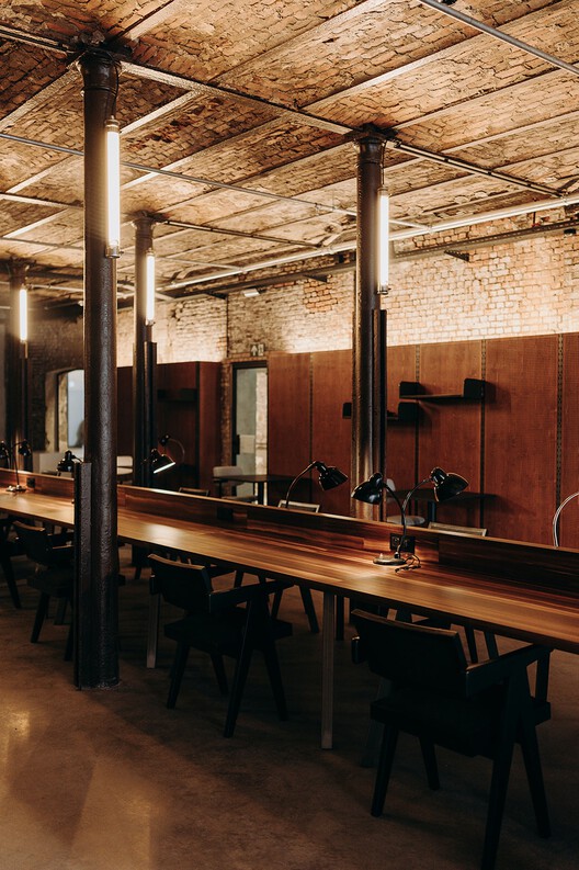 Wintercircus Technological and Cultural Hub / OYO - Interior Photography, Kitchen, Lighting, Beam