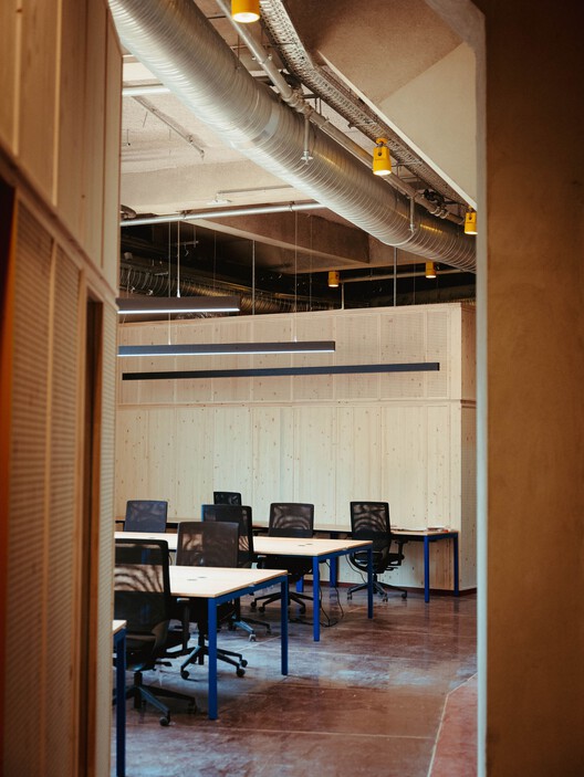 Wintercircus Technological and Cultural Hub / OYO - Interior Photography, Wood, Lighting, Chair