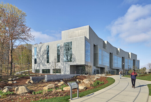 Science Research Center University of Connecticut / Payette