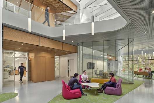 Science Research Center University of Connecticut / Payette - Interior Photography, Glass, Chair