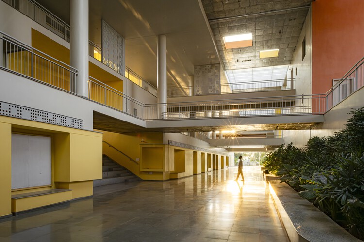 彩虹国际学校 / Spacefiction studio - 5 的图像 37