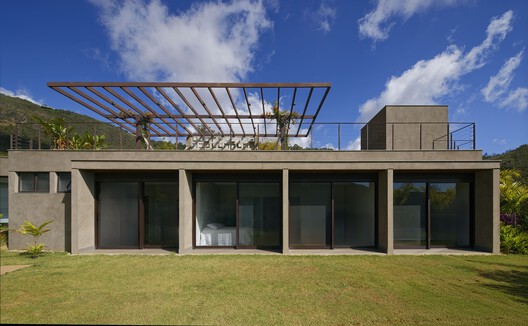Residência RR / Anastasia Arquitetos - Fotografia de Exterior, Concreto