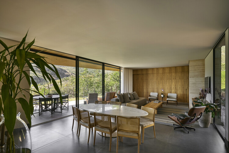 Residência RR / Anastasia Arquitetos - Fotografia de Interiores, Sala de Jantar, Madeira, Mesa, Cadeira