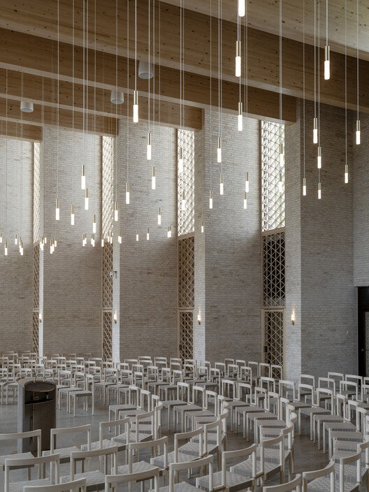 Højvangen Church / Henning Larsen + espen surnevik - Image 9 of 25
