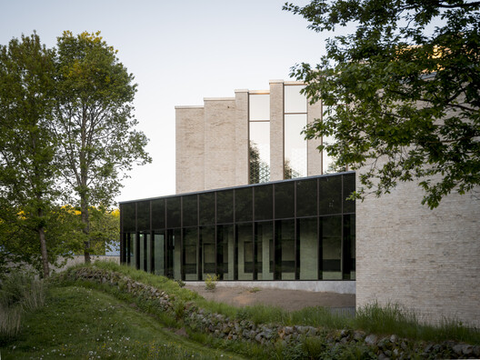 Højvangen Church / Henning Larsen + espen surnevik - Image 2 of 25