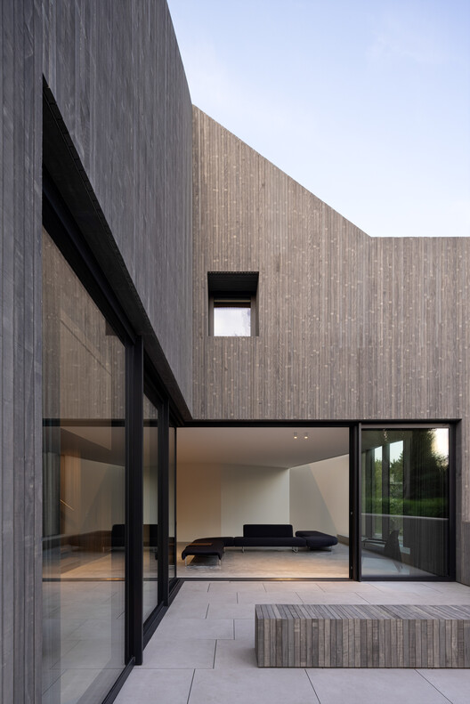 Re-folded House / Mcleod Bovell Modern Houses - Exterior Photography, Wood, Concrete