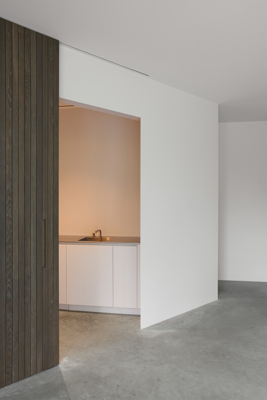 Re-folded House / Mcleod Bovell Modern Houses - Interior Photography, Wood, Concrete