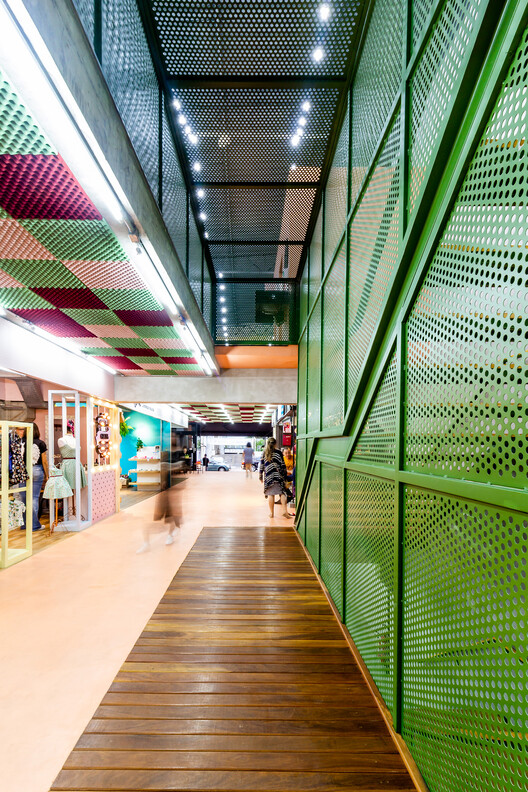 Galeria Calixto / Estúdio HAA! - Imagem 4 de 17