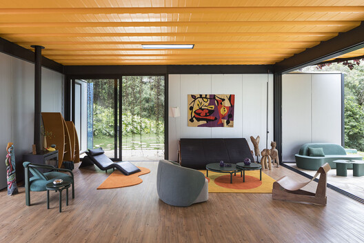 Casa Ibiúna / Rodrigo Ohtake Arquitetura e Design - Fotografía interior, Sala de estar, Madera, Mesas, Iluminación, Sillas