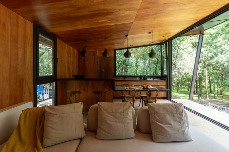 Casa en el bosque / MALVINA ZAYAT estudio de arquitectura - Fotografía interior, Sala de estar, Madera, Vidrio
