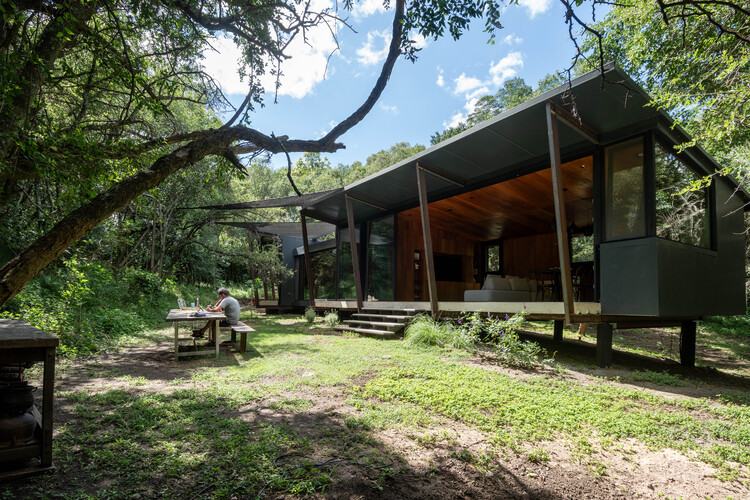 Casa en el bosque / MALVINA ZAYAT estudio de arquitectura - Imagen 20 de 46