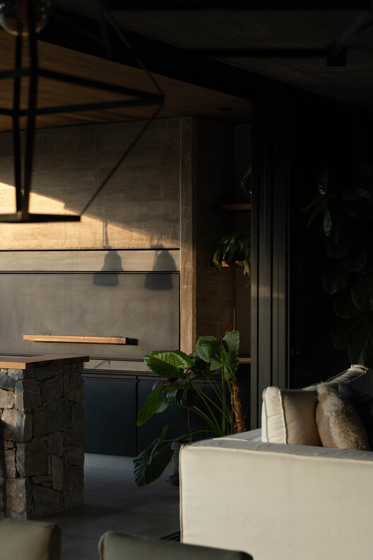 Casa La Deseada / Claudia Notari - Fotografía interior, Madera, Iluminación, Sillas