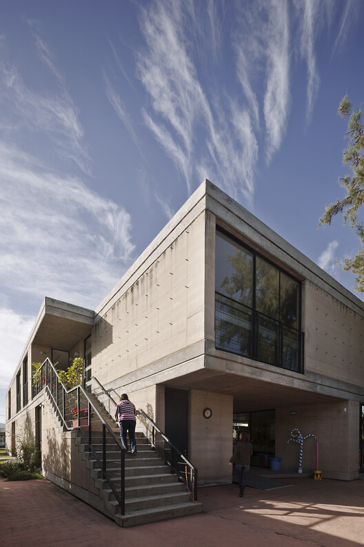 École Maternelle / Tatiana Bilbao Estudio - Fotografía exterior, Concreto