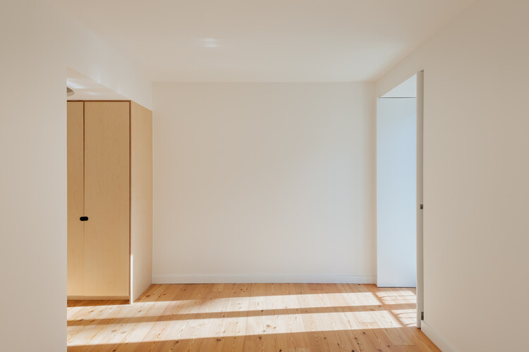 Casa Acreditar Lisboa / ALA.rquitectos - Fotografia de Interiores, Madeira