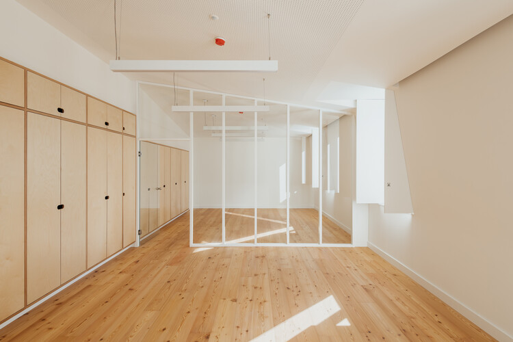 Casa Acreditar Lisboa / ALA.rquitectos - Fotografia de Interiores, Madeira