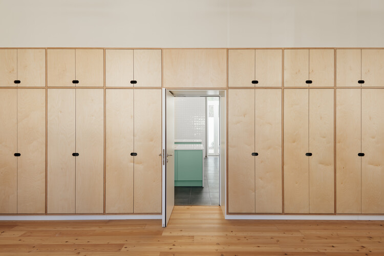 Casa Acreditar Lisboa / ALA.rquitectos - Imagem 4 de 44