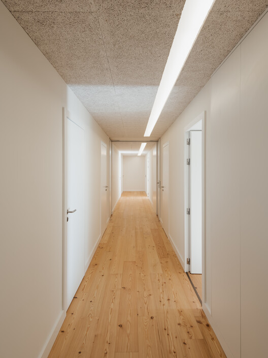 Casa Acreditar Lisboa / ALA.rquitectos - Fotografia de Interiores