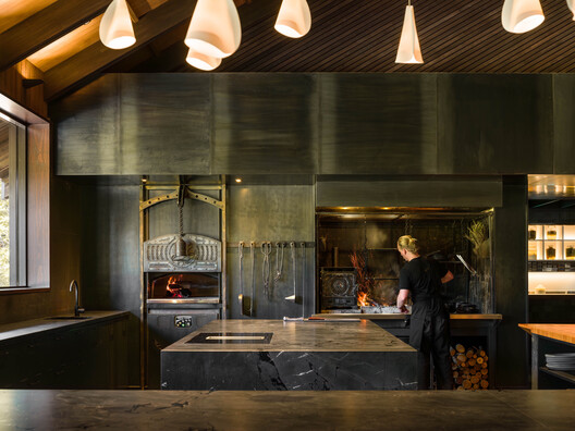 Sugarloaf at Flockhill / Hierarchy Group - Interior Photography, Kitchen, Countertop, Lighting, Beam