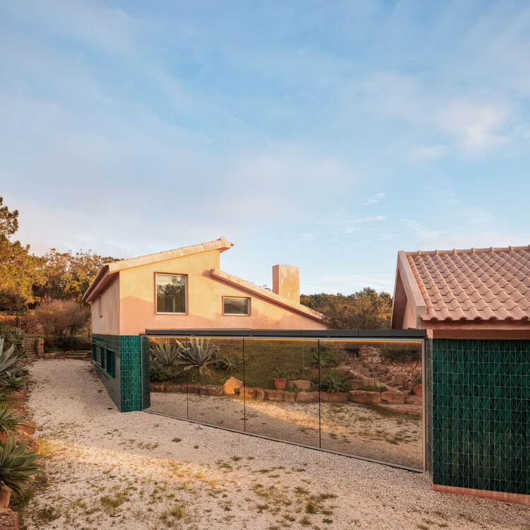 Casa Azóia AIP / João Tiago Aguiar, Arquitectos - Fotografía exterior